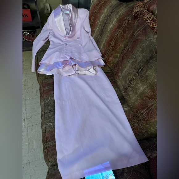 Lavender pencil skirt and jacket w shirt made in semi formal - Picture 1 of 4